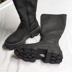 ASOS DESIGN Carla chunky flat knee boots in black, Size 8